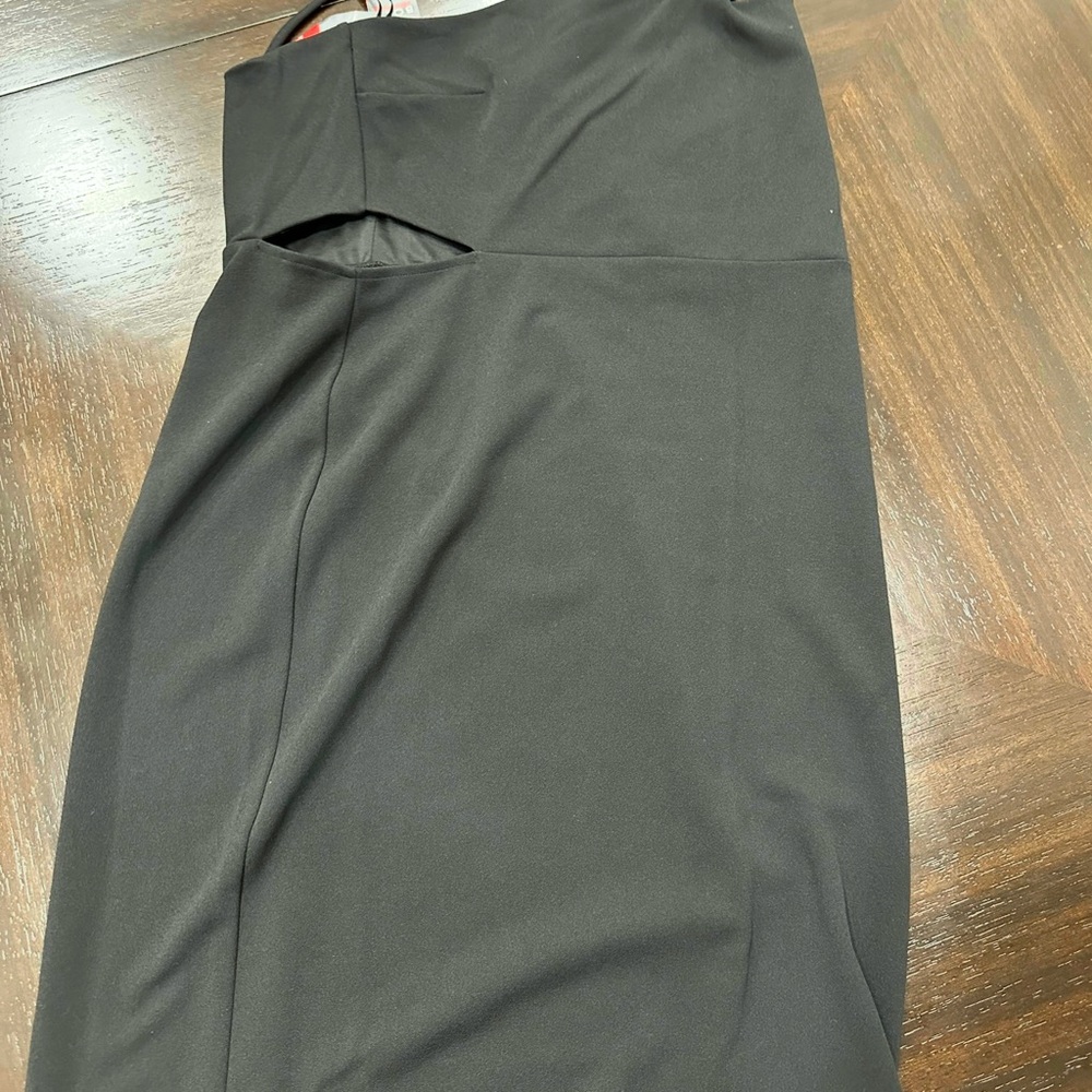 BOLD elements Elegant Black One Shoulder Dress